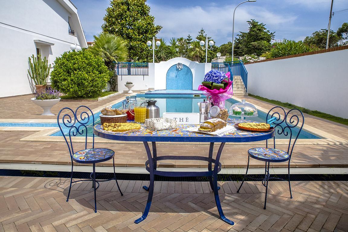 B&B Villa Tiziano Terracina Exterior photo