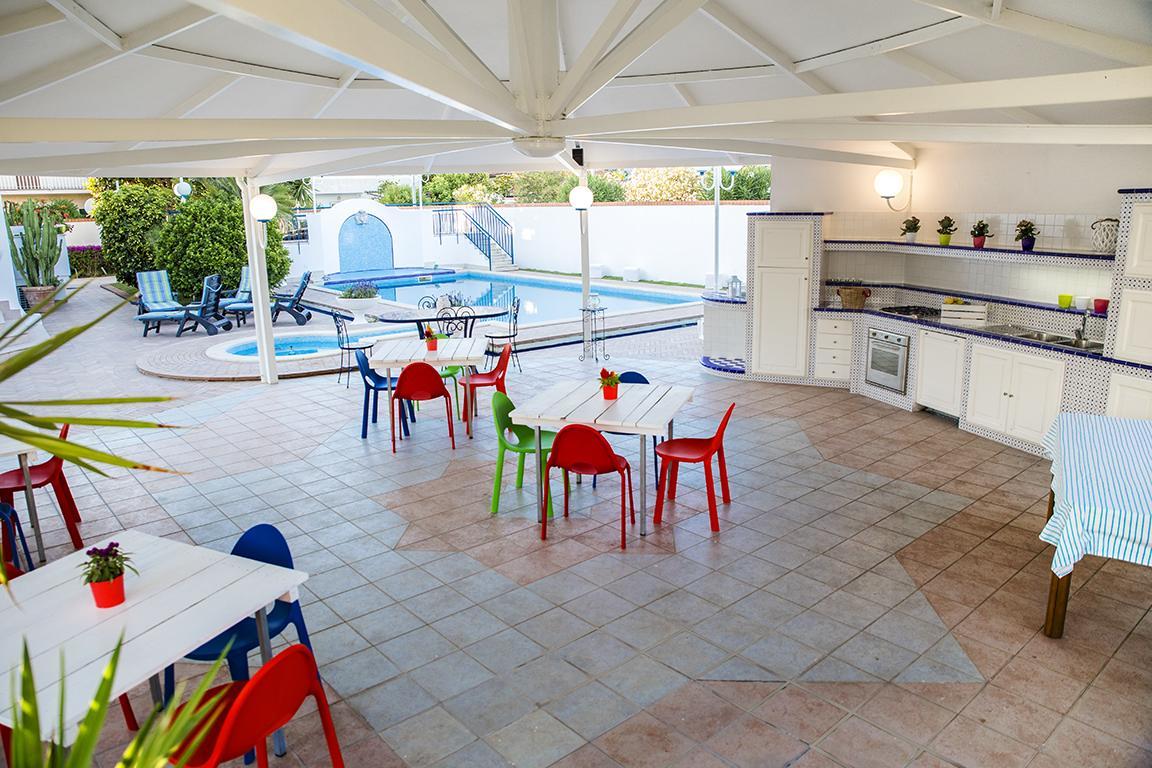 B&B Villa Tiziano Terracina Exterior photo