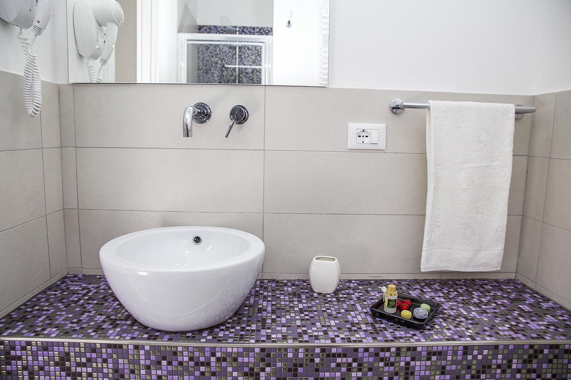 B&B Villa Tiziano Terracina Exterior photo